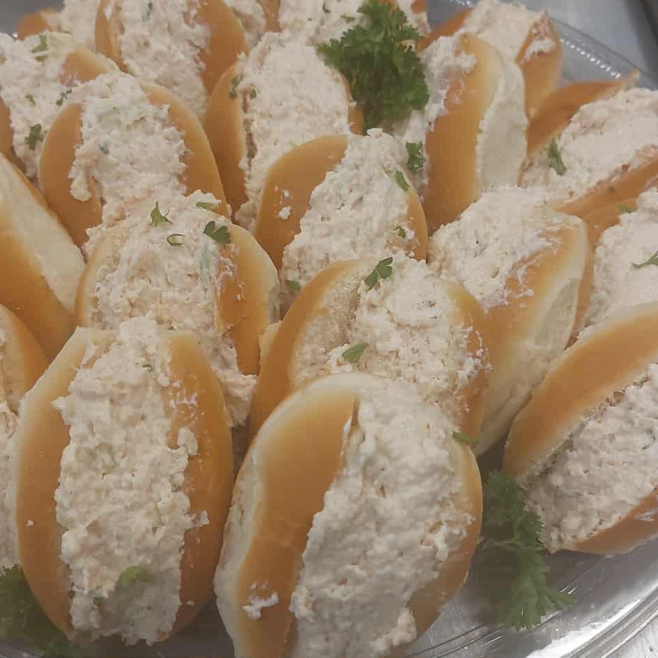 PAINS  FARCIS AU POULET 24 UNITES