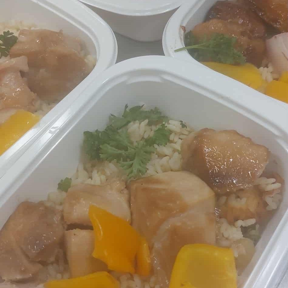 Poulet miel et ail, riz grecque 550 gr