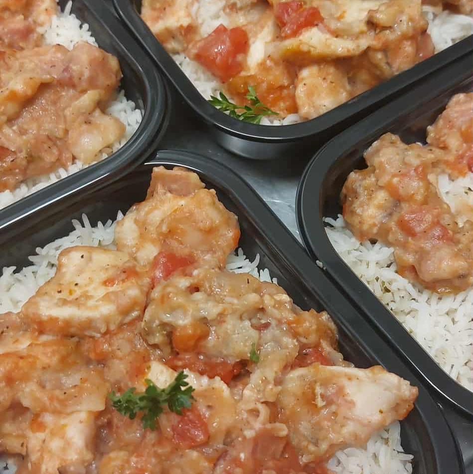 Poulet chasseur, riz 350 gr