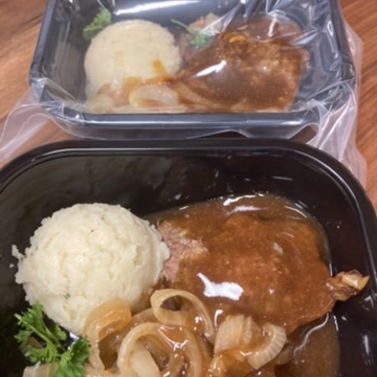 Steak haché, oignons rotis et patates pilées 375 gr